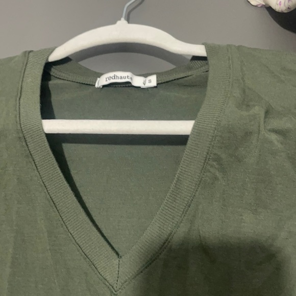 Olive green long sleeve - Picture 1 of 4